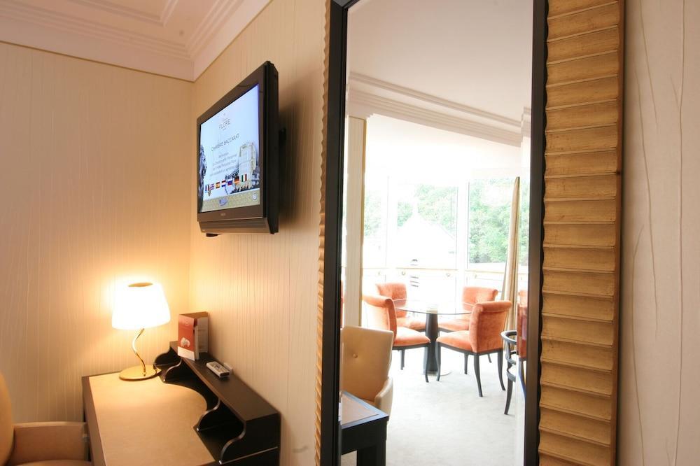 Hôtel Princesse Flore Royat Exterior foto